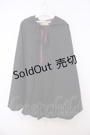 画像: ATELIER BOZ / フード付きミニマント  ブラック・裏地ボルドー O-26-01-27-090-EL-JA-OW-OS