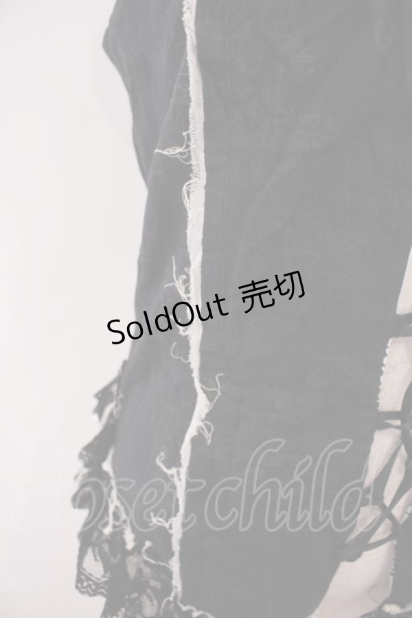 画像3: h.naoto Blood / ガーゼフリルホルタービスチェ  ブラック×ホワイト O-26-01-28-045-HN-TO-IG-OS (3)