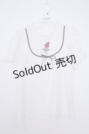 画像: Ank Rouge / ローズ刺繍ヨーク半袖ブラウス  シロ O-26-01-28-067-CA-BL-IG-OS