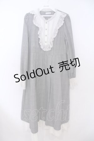 画像: axes femme / ブローチ付ブロッキングワンピース【ブローチ欠品】 M グレー×オフシロ O-26-01-28-068-AX-OP-IG-OS