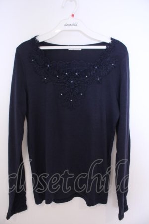 画像: axes femme / フラワーレース使いインナープルオーバー M ネイビー O-26-01-28-015-AX-TO-OW-OS