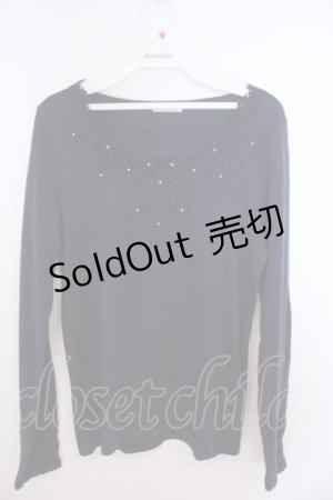 画像: axes femme / フラワーレース使いインナープルオーバー M ネイビー O-26-01-28-015-AX-TO-OW-ZT0130R