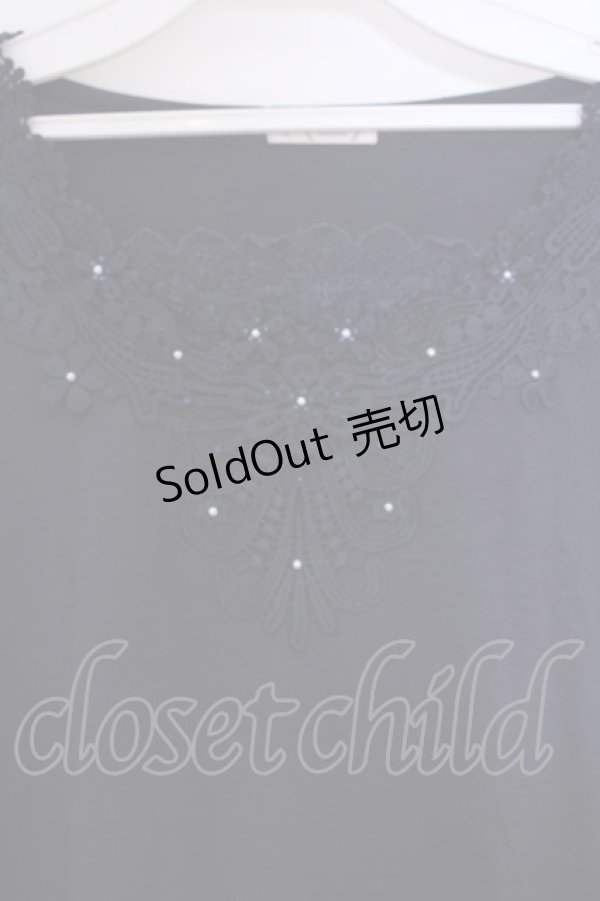 画像2: axes femme / フラワーレース使いインナープルオーバー M ネイビー O-26-01-28-015-AX-TO-OW-ZT0130R (2)