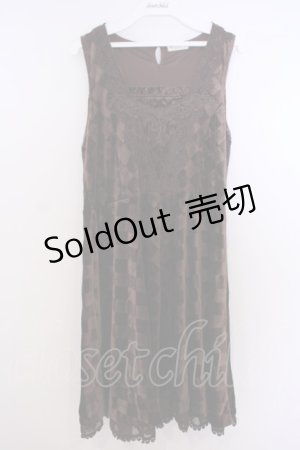 画像: axes femme / アーガイルエンボスベロアワンピース M ブラウン O-26-01-28-017-AX-OP-OW-ZT0130R