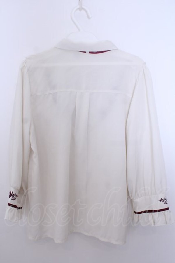 画像2: axes femme / バラ刺繍ヨーク切替七分袖ブラウス M キナリ O-26-01-29-1040-AX-BL-OW-OS (2)