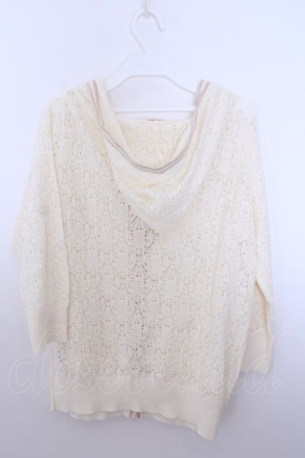 画像2: INGEBORG / 薔薇モチーフ鍵編みフードカーディガン  アイボリー O-26-01-29-1057-LO-TO-IG-OS (2)