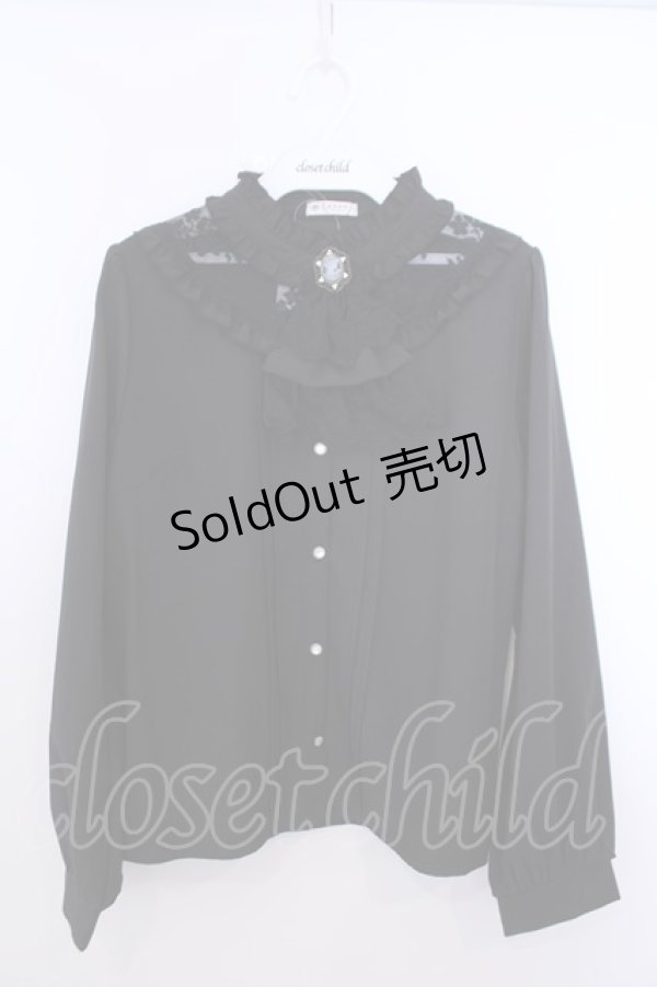 画像1: axes femme / カメオ×ジャボブローチ付ブラウス M クロ O-26-01-29-1011-AX-BL-OW-OS (1)