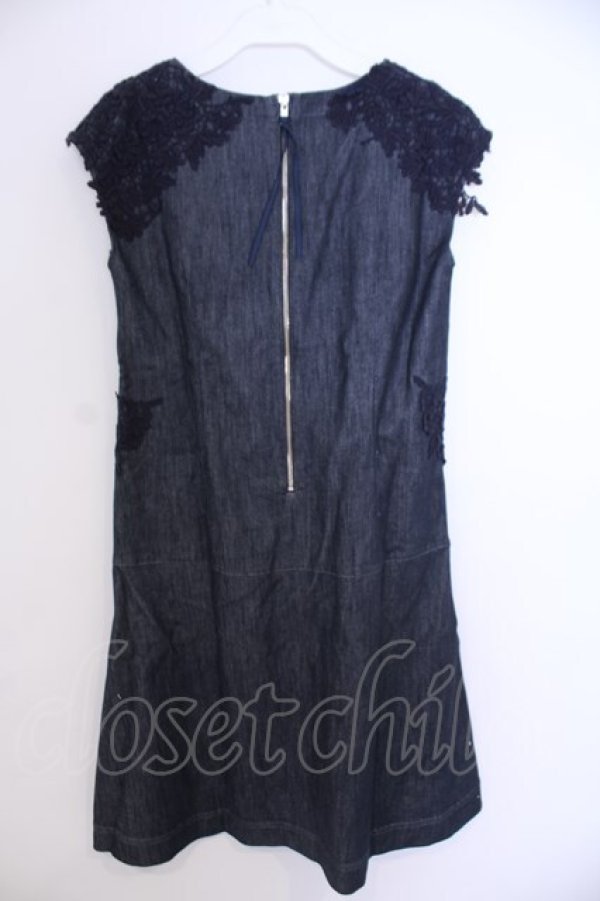 画像2: INGEBORG / フラワーレースデニムジャンパースカート 3(9号) インディゴ O-26-01-29-1093-LO-OP-IG-OS (2)