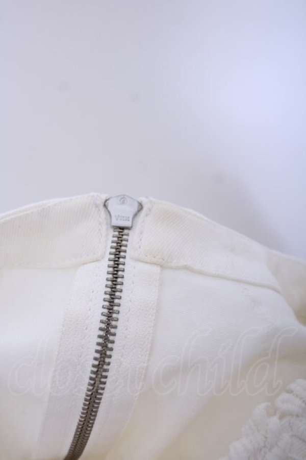 画像4: INGEBORG / フラワーレースデニムジャンパースカート 3(9号相当) オフシロ O-26-01-29-1094-LO-OP-IG-OS (4)