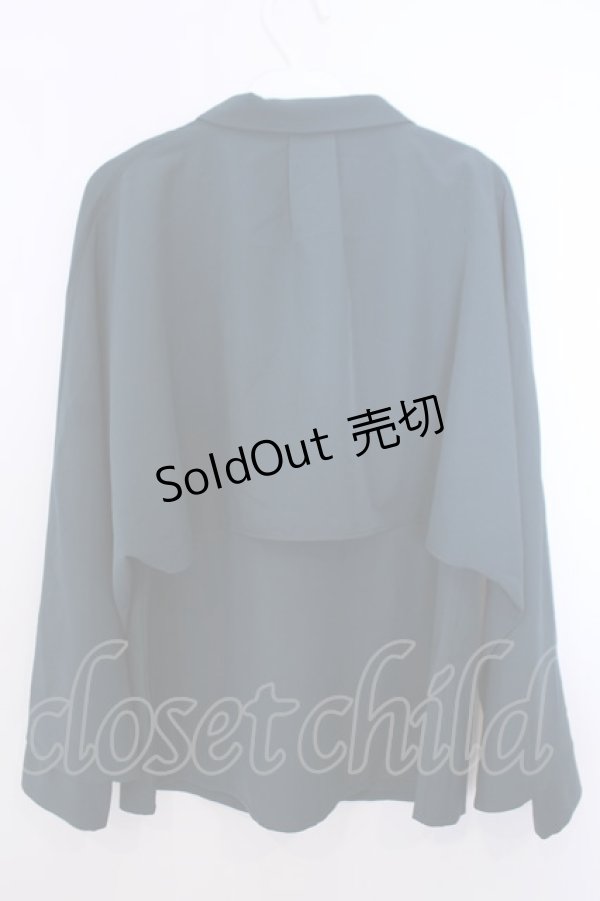 画像2: axes femme / タイ付オーバーケープ風ブラウス F グリーン O-26-01-29-1014-AX-BL-OW-OS (2)