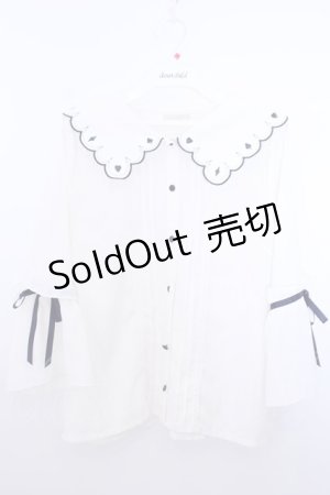 画像: axes femme POETIQUE / トランプ刺繍スカラップ襟ブラウス M キナリ O-26-01-29-1031-AX-BL-OW-OS