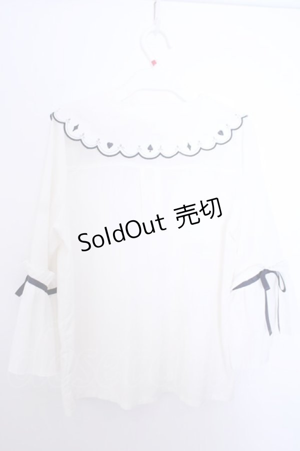 画像3: axes femme POETIQUE / トランプ刺繍スカラップ襟ブラウス M キナリ O-26-01-29-1031-AX-BL-OW-OS (3)