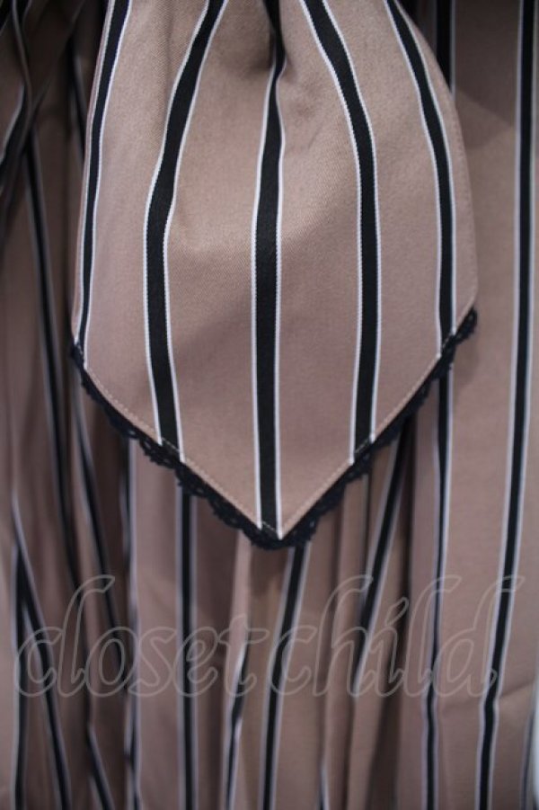 画像4: Maison de FLEUR Petite Robe canone / ニナのお茶会ワンピース S ベージュ O-26-01-29-075-EL-OP-OW-OS (4)