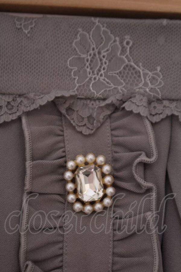 画像2: Rojita / ビジュ釦裾レーススカート  グレー O-26-01-29-006-LO-SK-IG-OS (2)