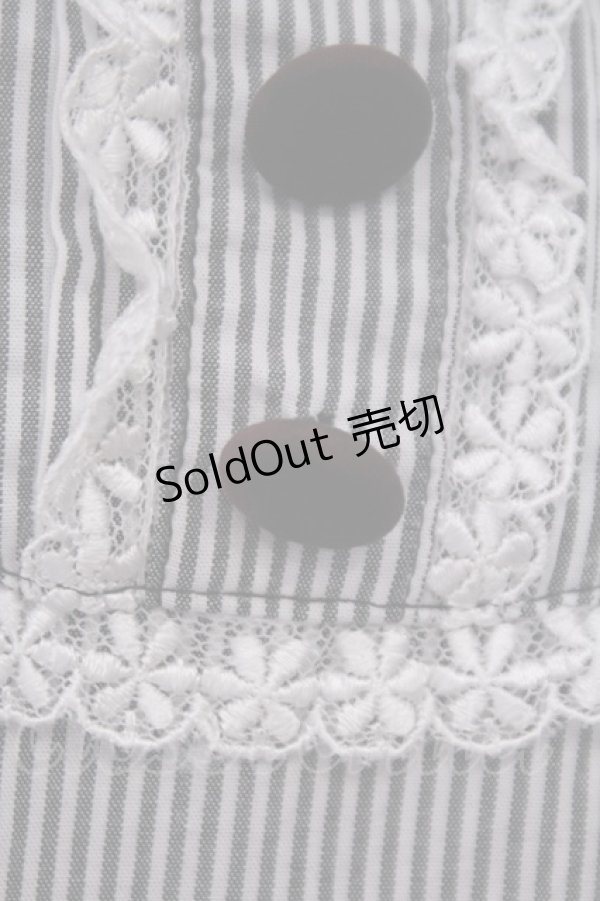 画像4: metamorphose / 半袖フリルリボンワンピース  グレー O-26-01-29-002-ME-OP-YM-OS (4)