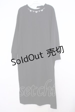 画像: axes femme / 裏起毛素材カットワンピース  クロ O-26-01-30-1033-AX-OP-IG-OS