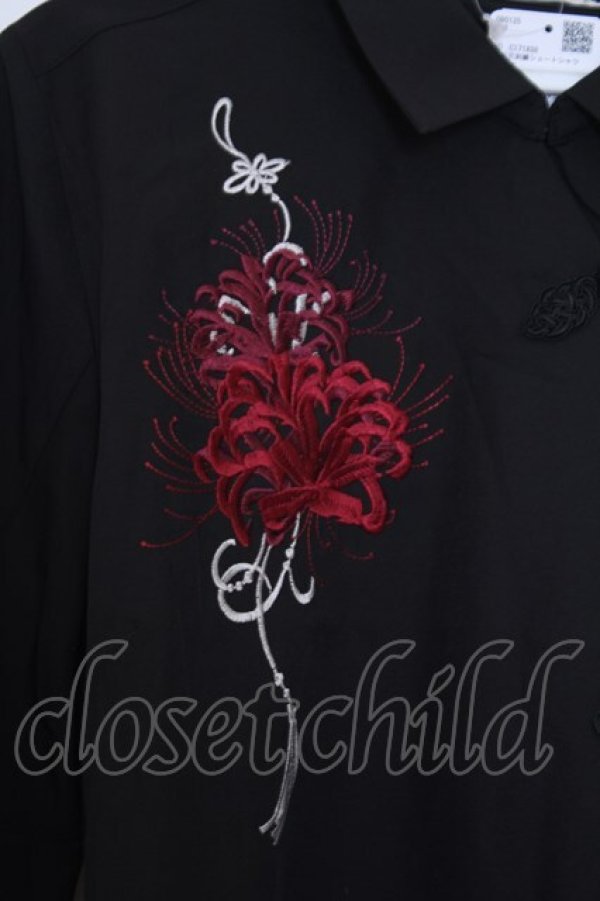 画像2: axes femme / 彼岸花柄ショートシャツ F クロ O-26-01-30-1031-AX-BL-IG-OS (2)