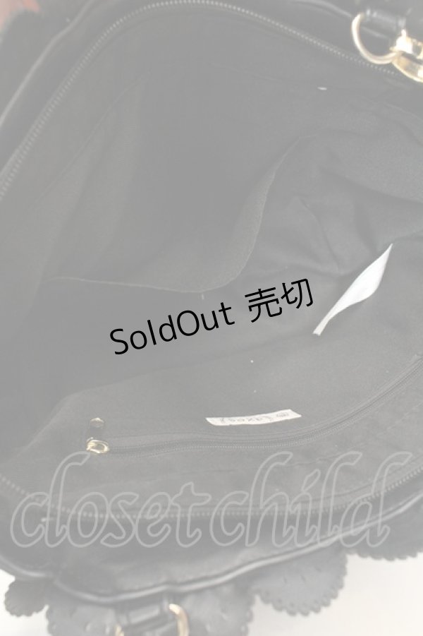 画像3: axes femme / チャーム付きフリルバッグ  クロ O-26-01-30-096-AX-BG-OW-ZT0204J (3)