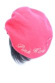 画像2: PINK HOUSE×misako&erinko / ロゴ&リボン付きベレー帽  アカ O-26-01-30-037-EL-AC-OW-OS (2)