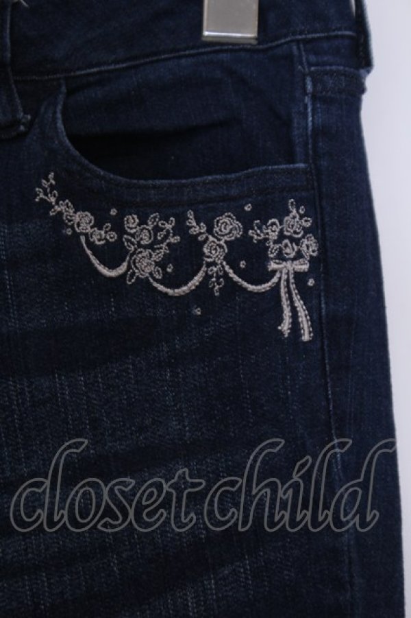 画像2: axes femme / ローズブーケ刺繍デニム S インディゴ O-26-02-03-1017-AX-PA-IG-OS (2)