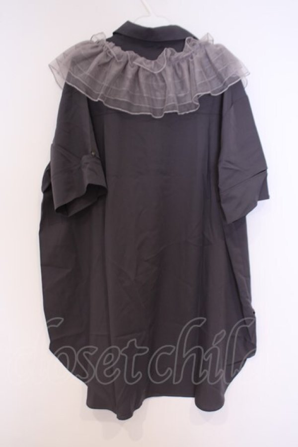 画像3: axes femme / チュールフリルカラー付シャツ  チャコール O-26-02-04-1065-AX-BL-IG-OS (3)