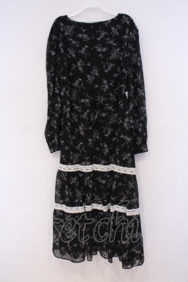 画像3: axes femme / レース使いティアード花柄ワンピース  クロ O-26-02-04-1068-AX-OP-IG-OS (3)