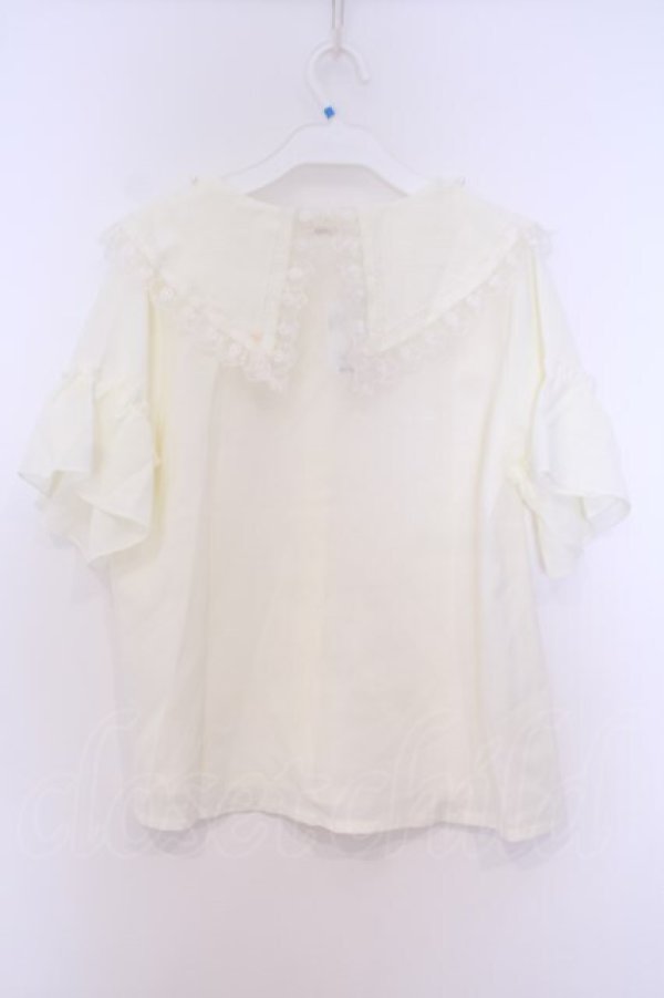 画像3: axes femme / パールビッグ襟ブラウス  アイボリー O-26-02-04-1074-AX-BL-IG-OS (3)