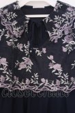 画像2: axes femme / チュール刺繍ロングシャツ  ネイビー O-26-02-04-1075-AX-BL-IG-OS (2)