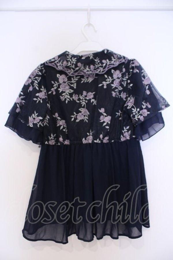 画像3: axes femme / チュール刺繍ロングシャツ  ネイビー O-26-02-04-1075-AX-BL-IG-OS (3)