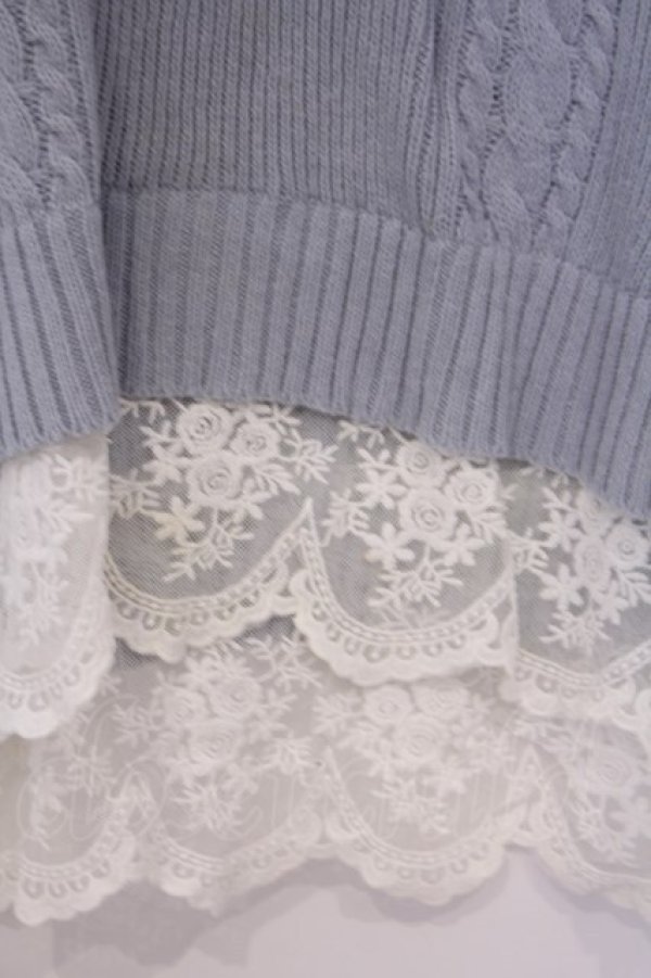 画像2: axes femme / 裾チュールレースニットベスト  サックス O-26-02-04-1082-AX-TO-IG-OS (2)