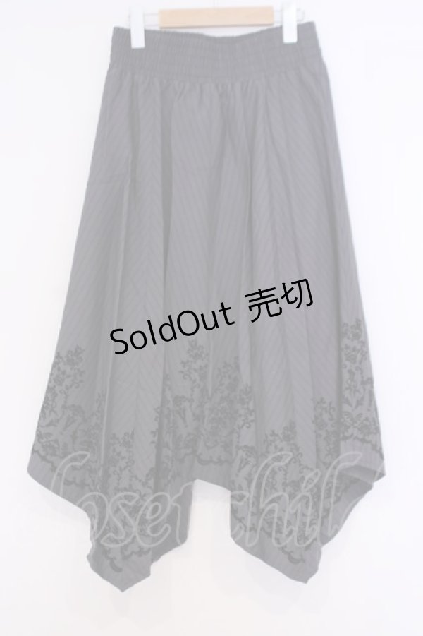 画像1: axes femme / フロッキーPTイレヘムスカート  グレー×クロ O-26-02-04-1027-AX-SK-IG-OS (1)