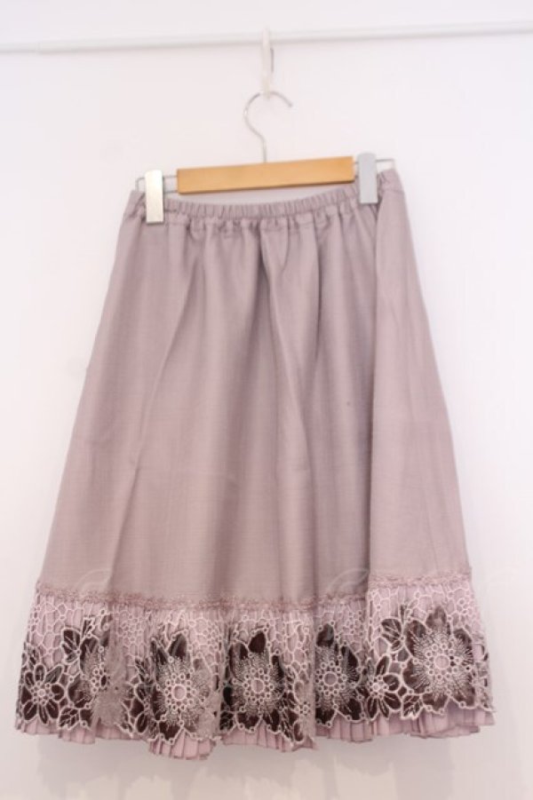 画像3: axes femme / 裾フラワーレースミディスカート  ピンク O-26-02-04-1031-AX-SK-IG-OS (3)