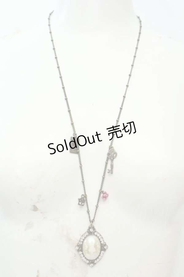 画像2: axes femme / DISNEYコラボアリスカボションネックレス  ゴールド O-26-02-06-1050-AX-AC-OW-OS (2)