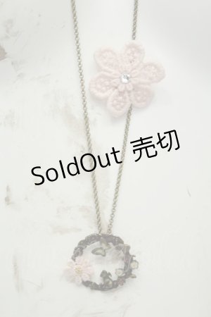 画像: axes femme / お花＆リースモチーフネックレス  ゴールド O-26-02-06-1055-AX-AC-OW-ZT0211U