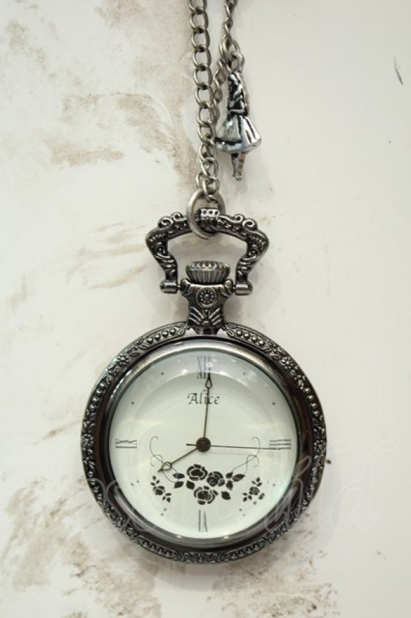 画像2: axes femme / アリス懐中時計ネックレス  シルバー O-26-02-06-1059-AX-AC-OW-OS (2)