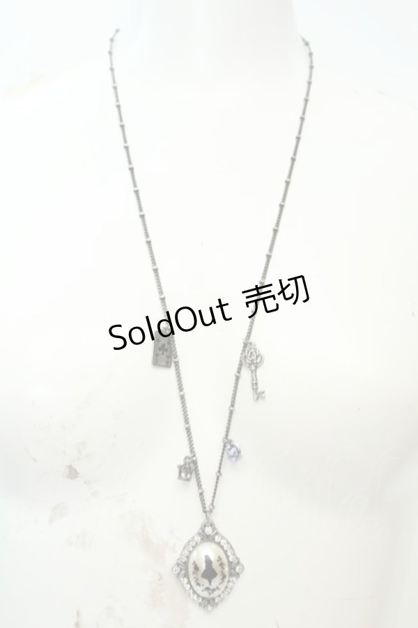画像2: axes femme / DISNEYコラボアリスカボションネックレス  シルバー O-26-02-06-1060-AX-AC-OW-OS (2)