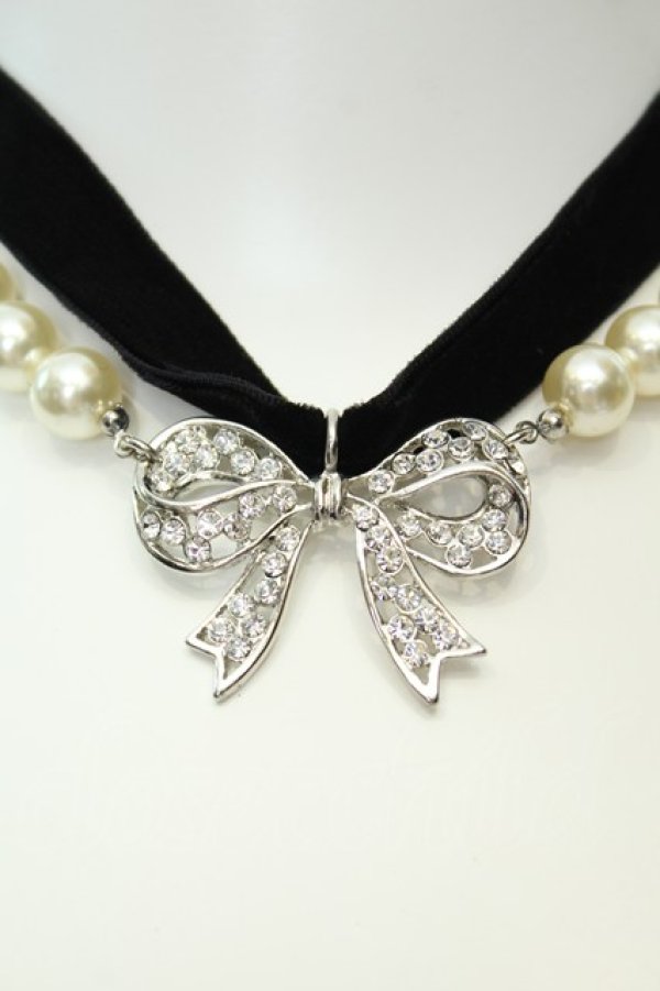 画像2: axes femme / ベロアリボンパールネックレス  シルバー O-26-02-06-1077-AX-AC-OW-OS (2)