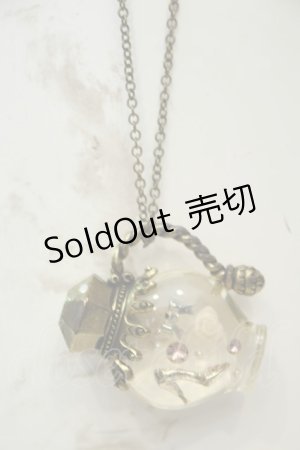 画像: axes femme / 香水瓶封入ネックレス  ゴールド O-26-02-06-1080-AX-AC-OW-OS