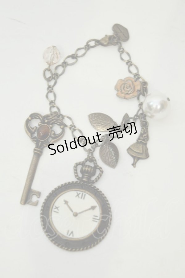 画像1: axes femme / DISNEYコラボアリスバッグチャーム  ゴールド O-26-02-06-1122-AX-AC-OW-OS (1)