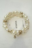 画像2: axes femme / 多連パールブレスレット  シロ O-26-02-06-1125-AX-AC-OW-OS (2)