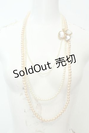 画像: axes femme / ストーンモチーフ付きパールネックレス  シロ×オレンジ O-26-02-06-1002-AX-AC-OW-OS