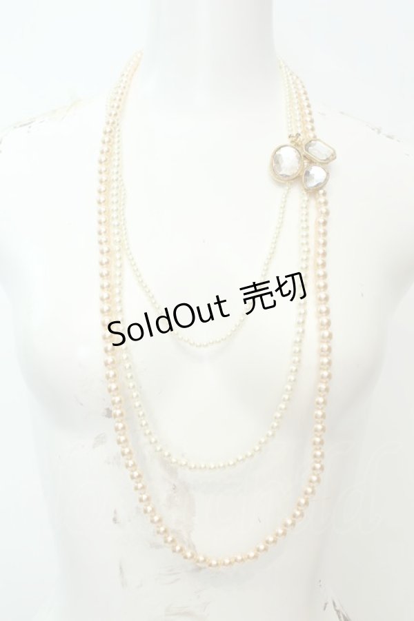 画像1: axes femme / ストーンモチーフ付きパールネックレス  シロ×オレンジ O-26-02-06-1002-AX-AC-OW-OS (1)