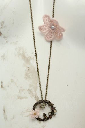 画像: axes femme / お花＆リースモチーフネックレス  ゴールド O-26-02-06-1041-AX-AC-OW-OS
