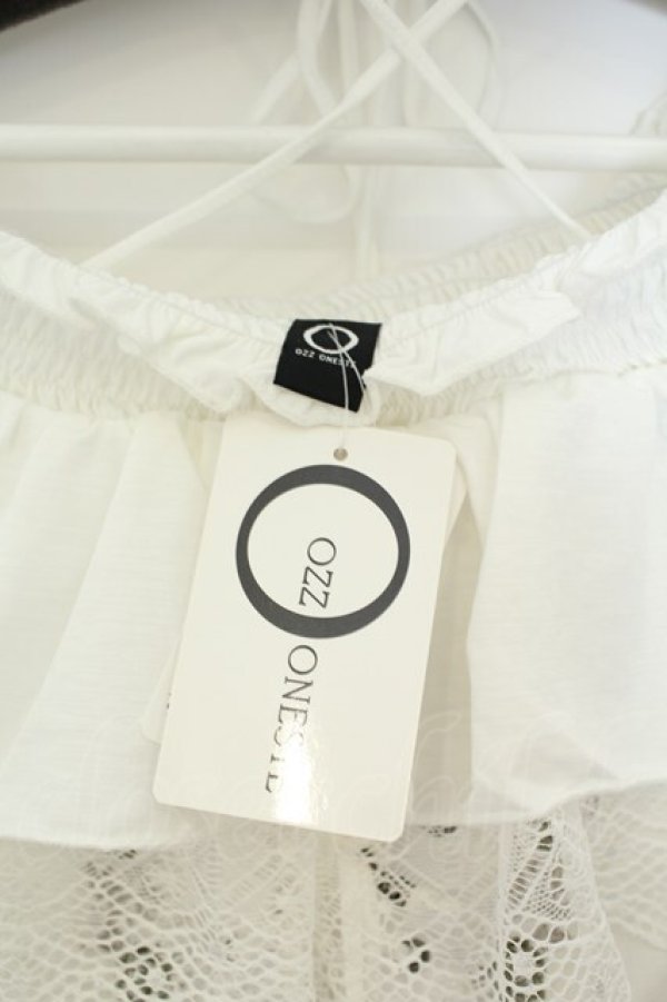 画像3: Ozz oneste / Pirates Roseオフショルダープルオーバー  シロ O-26-02-06-018-OO-TO-OW-OS (3)