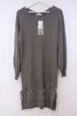 画像1: axes femme / Vネックロングニットワンピ M グレー O-26-02-07-031-AX-OP-IG-OS (1)