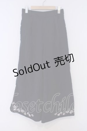 画像: axes femme / 花刺繍入りワイドパンツ  ネイビー O-26-02-07-015-AX-PA-IG-OS