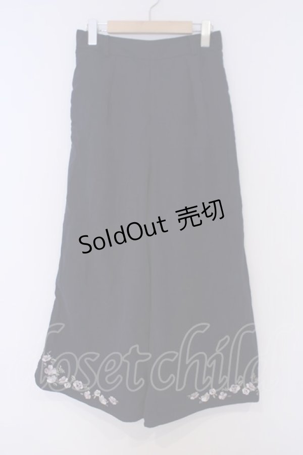 画像1: axes femme / 花刺繍入りワイドパンツ  ネイビー O-26-02-07-015-AX-PA-IG-OS (1)