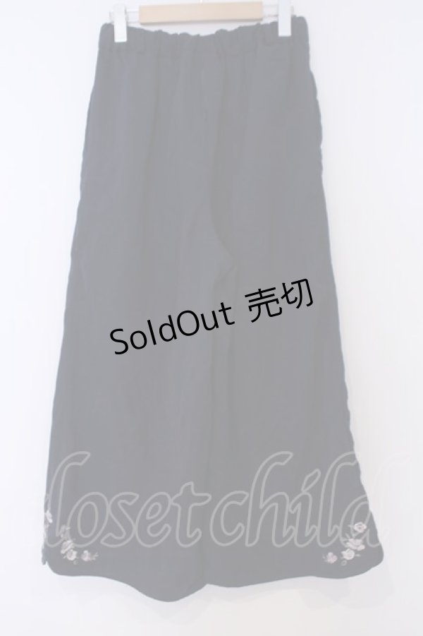 画像3: axes femme / 花刺繍入りワイドパンツ  ネイビー O-26-02-07-015-AX-PA-IG-OS (3)