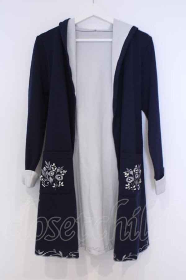 画像1: axes femme / フード付き刺繍コーディガン  ネイビー O-26-02-07-021-AX-JA-IG-OS (1)