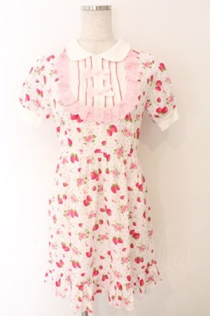 画像: Nile Perch / ヨーク切り替えいちご柄ワンピース  シロ×ピンク O-26-02-12-1016-LO-OP-OW-OS